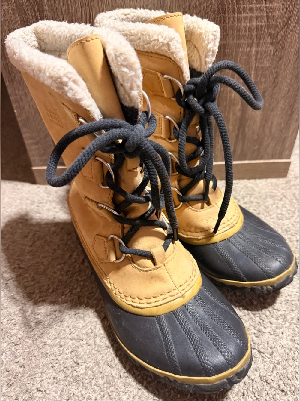 Sorel Caribou Slim Size-7 Women's Winter Boots